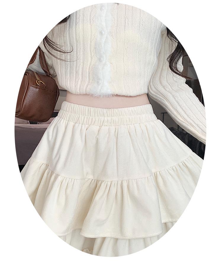 Women's Slimming Velvet Double Layer A-line Skirt with High Waist and Puffy Cake Design for Spring and Autumn.