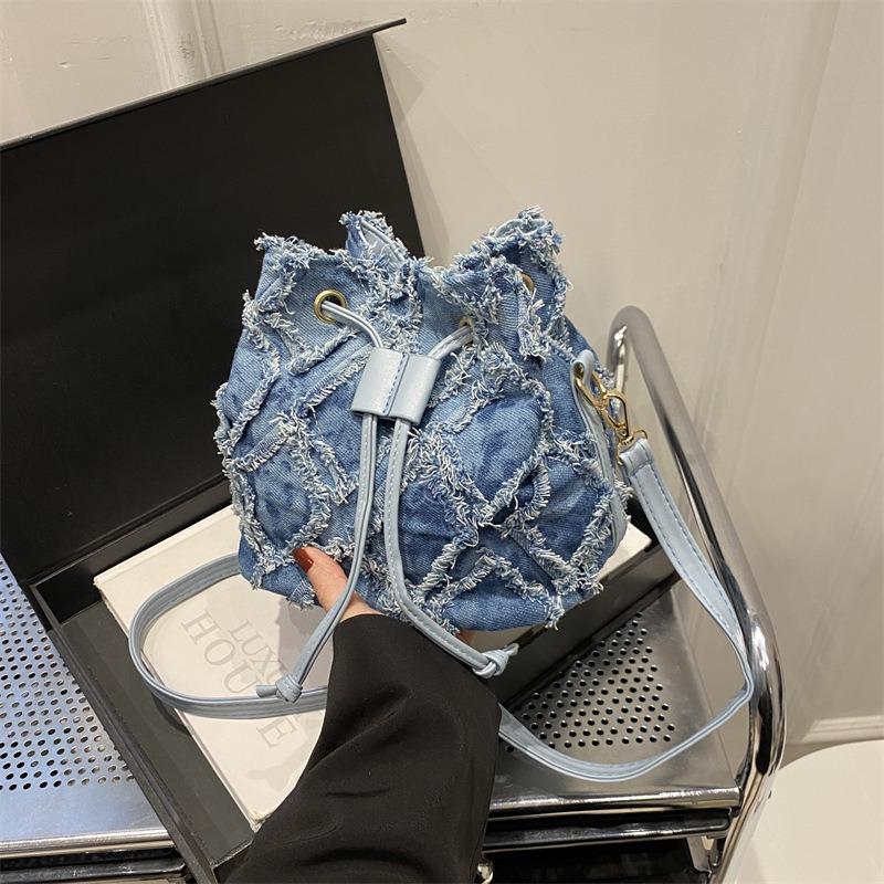 2025 New Simple Drawstring Tassel Bag Single Shoulder Crossbody Bag