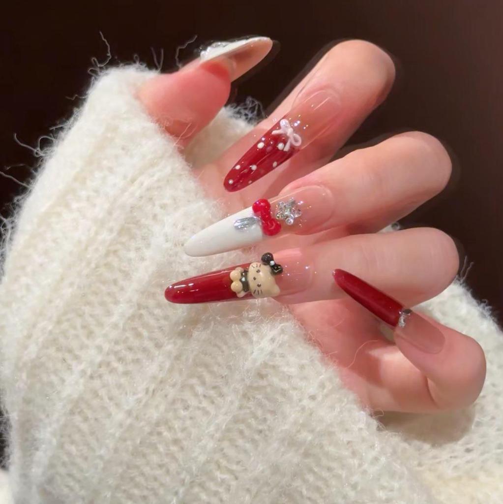 2026 New Year Wearable Lion Dance Cat Eye Manicure: Handmade Removable False Fingernail Stickers.