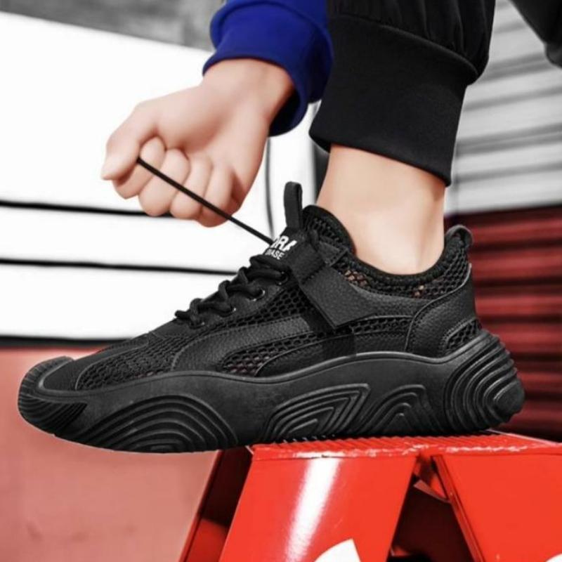 Grey Breathable Mesh Upper Hollow Thick Platform Man Casual Sneaker On Sale Simple Korean Comfortable Light Sports Shoes for Men