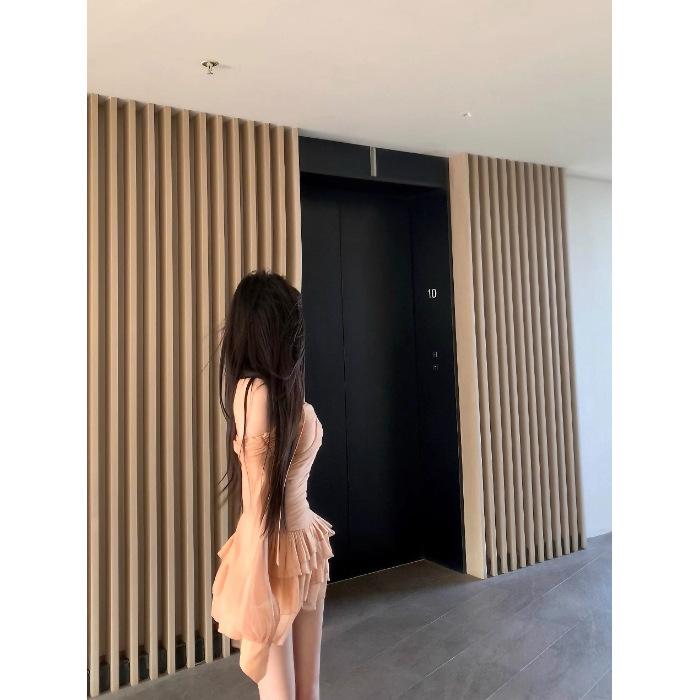 

New autumn and winter multi-layer ruffle leaf edge cake dress waist and thin shoulder dress fluffy princess dress tide S абрикосовый