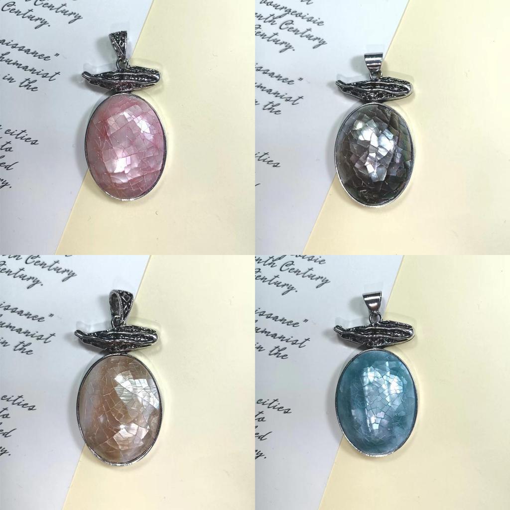Collana con Ciondolo a Conchiglia Geometrica con Fascino Lucidato Per Artigiani di Gioielli Vintage