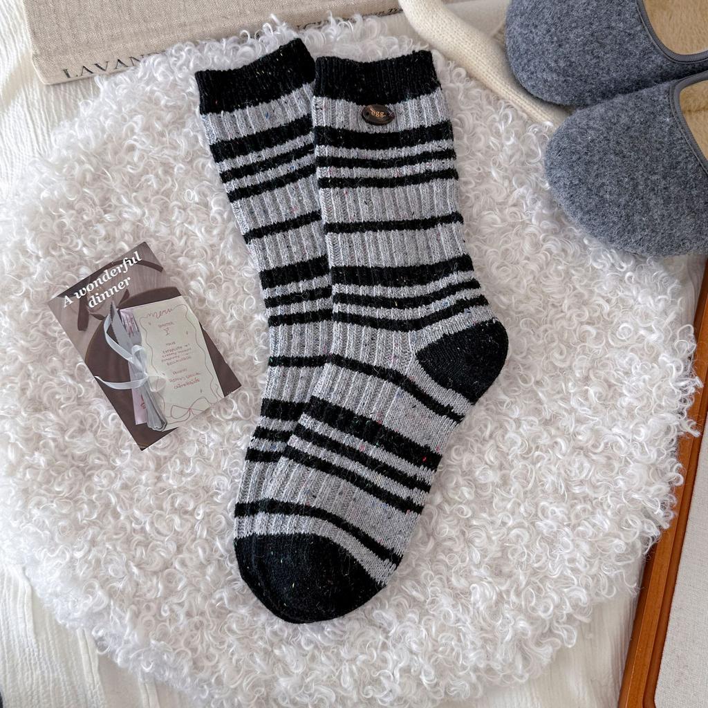 Women's Autumn and Winter Warm Trend Idea Yarn Matching Color Stripe Button Wool Mid Tube Socks