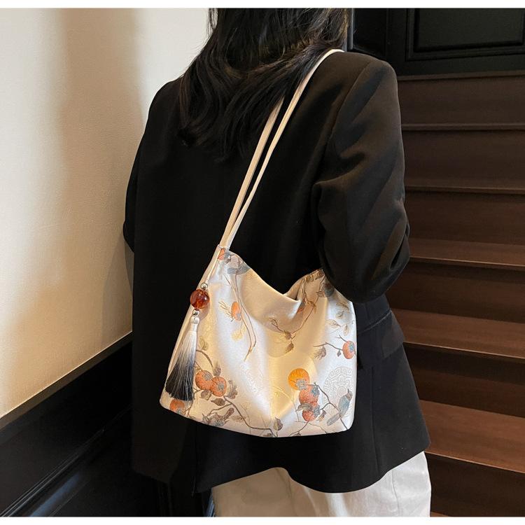 Embroidered Canvas Bag Bag Women's Summer 2025 New Niche Shoulder Underarm Bag Tote Bag