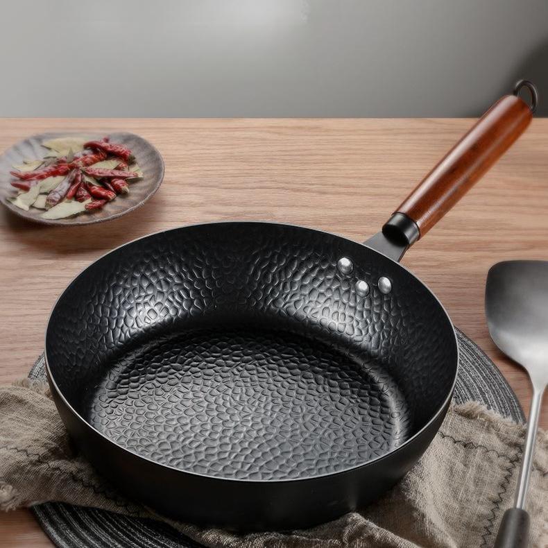 Handmade Iron Pan Stir Fry Pan Old-fashioned Stir Fry Pan Milk Pan Non Stick Pan Induction Cooker Uncoated Iron Pan