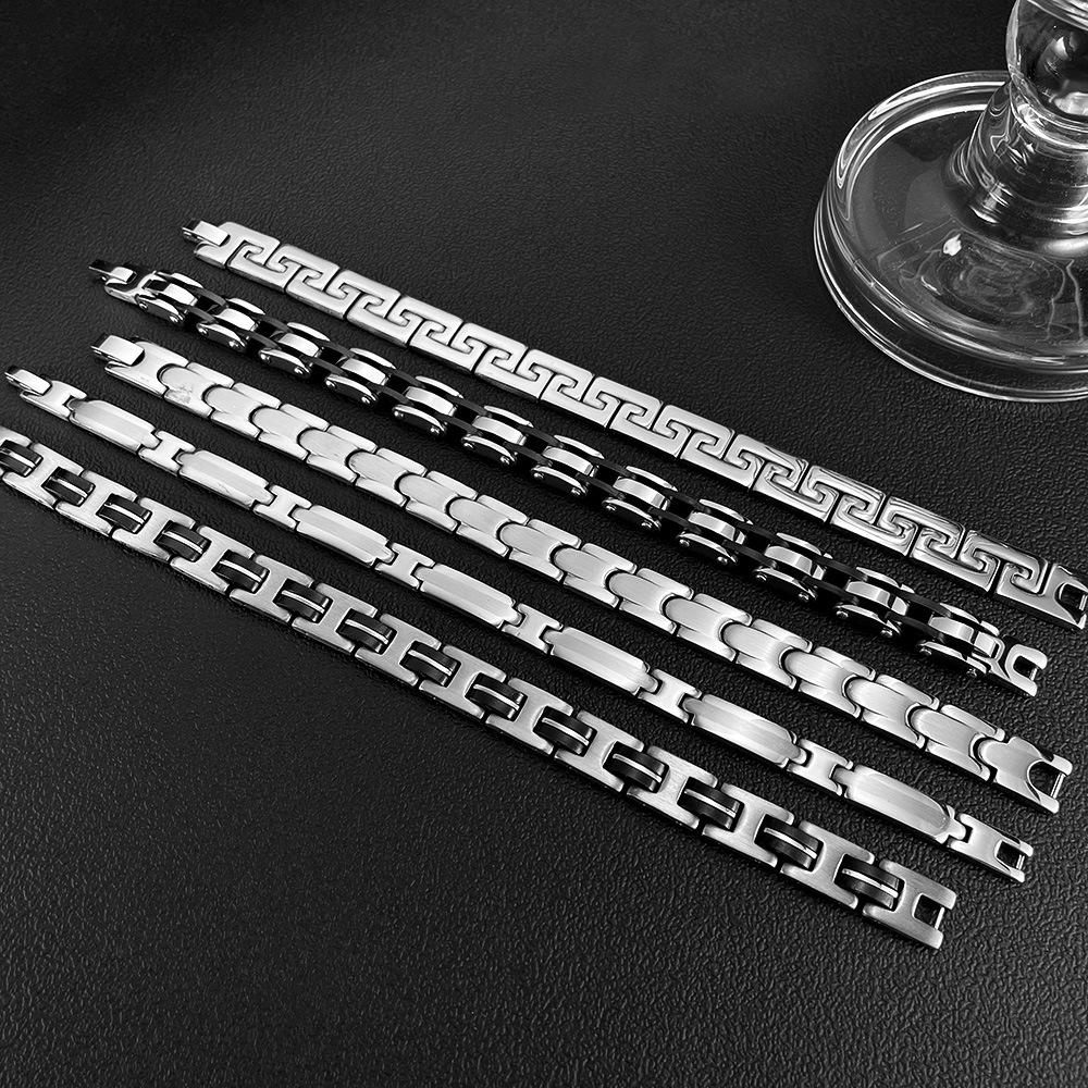 Men's Retro Titanium Steel Bracelet, Simple Business Personalized Metal Chain Body Bracelet Trendy Boys Accessories
