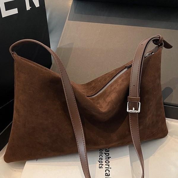 Retro Frosted Suede Pillow Bag for Women, New Autumn and Winter Single Shoulder Armpit Bag, Simple and Large Capacity Commuting Bag