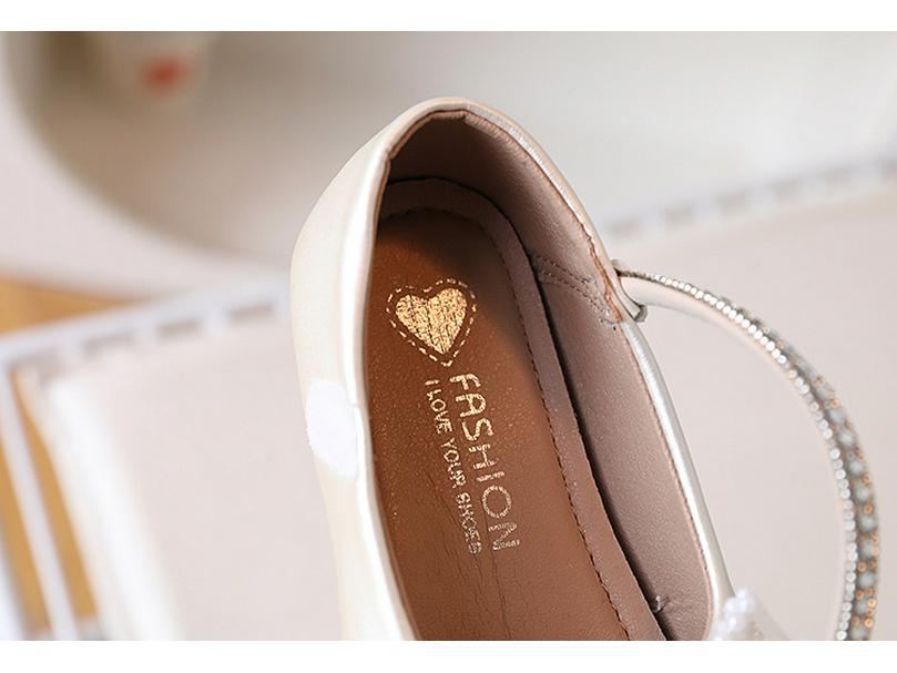 Autumn 2025 Sequined Bow Princess Shoes: Fashionable Leather Shoes for Girls