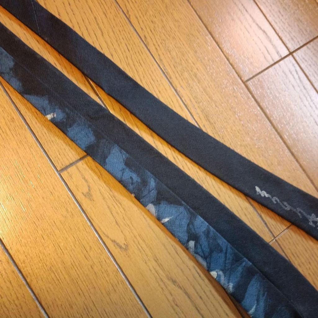Used Armour Tie Tie Beautiful Condition Navy Japanese Pattern Watercolor Painting Armour Tie