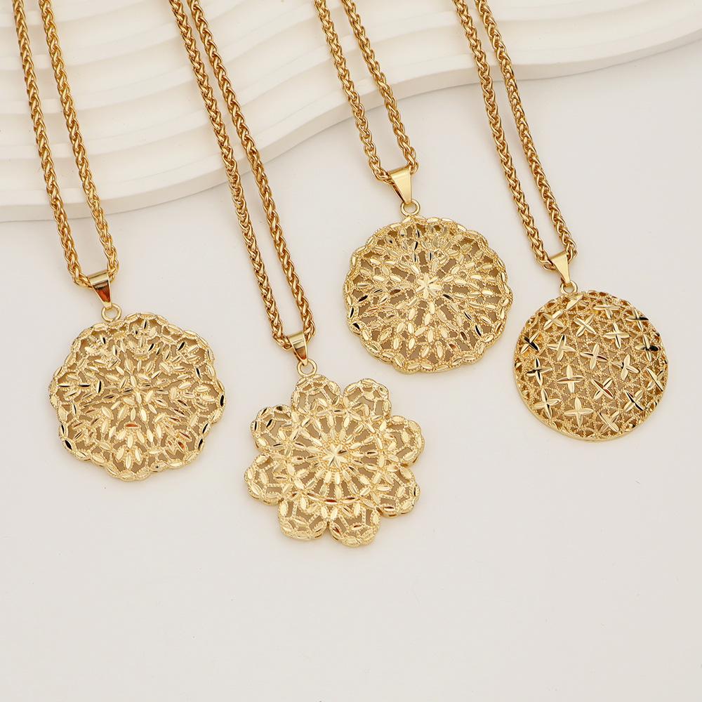 European & American Retro Brass Hollow Flower Pendant Necklace