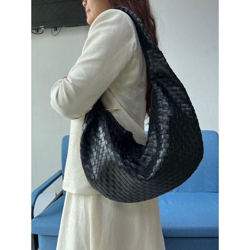 Popular Woven Bag, Oversized Fashion Kink Bag, New Large-capacity Shoulder Bag In Stock.