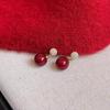 Simple Yet Elegant Pearl Earrings with A Touch of Sophistication. Luxurious Yet Niche, Featuring Tiny Inlaid Zirconia Stones.
