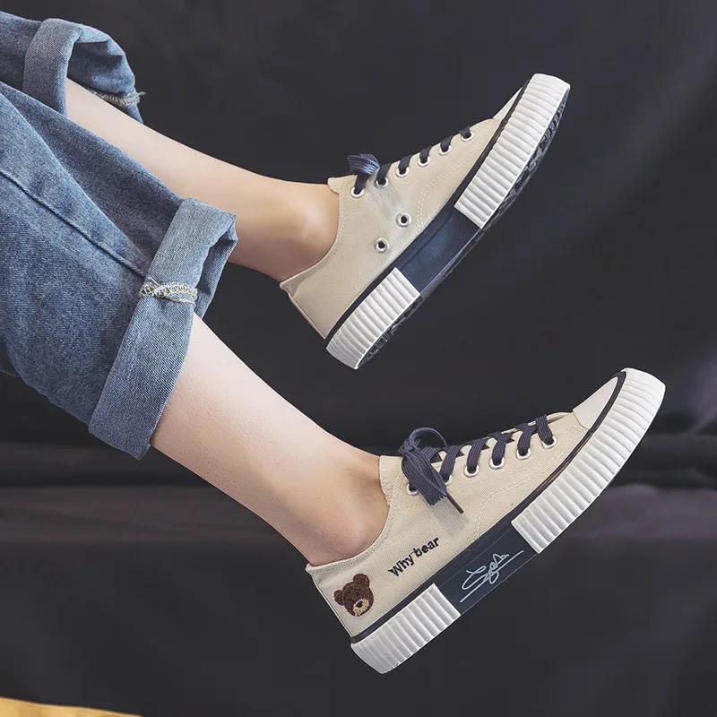 Women Canvas Shoes Breathable Comfort Flat Caual Korean Version Trend Lace Up Board Shoes Fashion Student Versatile Women's Shoe