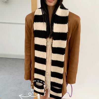 Japanese Wool Blended Black and White Striped Small Scarf Women's Winter Concave Shape Slender Retro Scarf