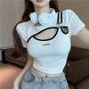 American Retro Spicy Girl Covers Her Belly and Looks Slim with A Short Top Design. Metal Buckle Fake Two Piece Short Sleeved T-shirt for Women