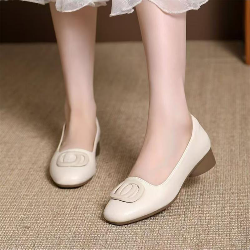 Soft leather shallow mouth single shoes women's 2025 new thick heel small leather shoes retro one-pedal work commuting women's shoes mother shoes