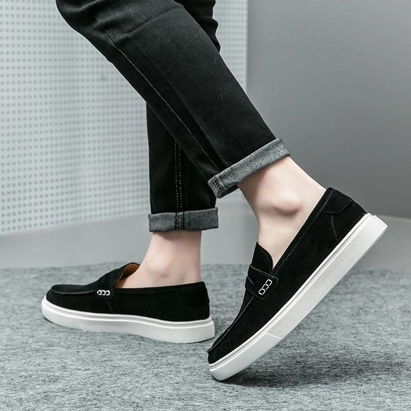 Fashion Men Loafers Leather Casual Shoes New Arrival All-match Male Footwear Hot Sale Mens Slip on Shoes Classic Men's Loafers