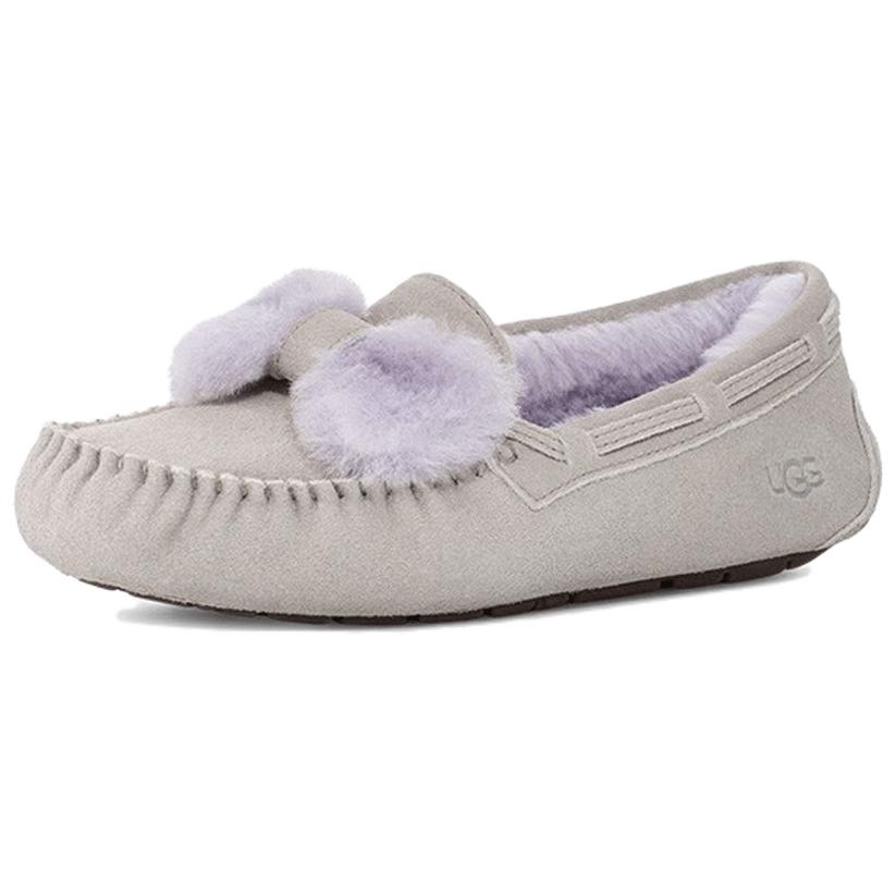 UGG Dámské mokasíny z ovčí kůže s plyšovou podšívkou, kulatou špičkou a nazouvacím designem, hnědé 1135112-GOA