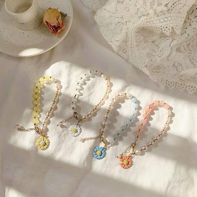 

Малый Дейзи Браслет женский Мори Подруга Передача бисера Браслет в нише дизайн Opal Pearl простые ювелирные изделия