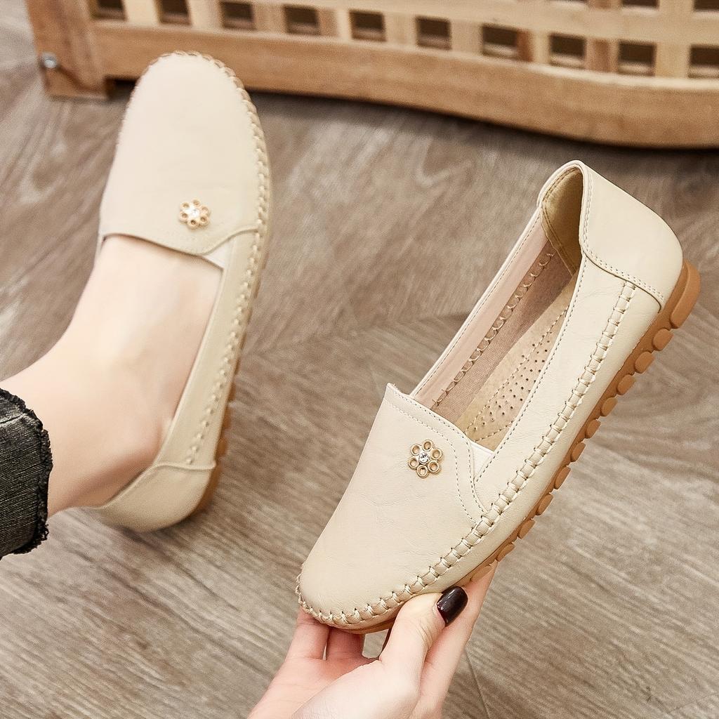 Women's Solid Color Flat Loafers, Casual Slip On Soft Sole Shoes, Lightweight & Comfortable Shoes