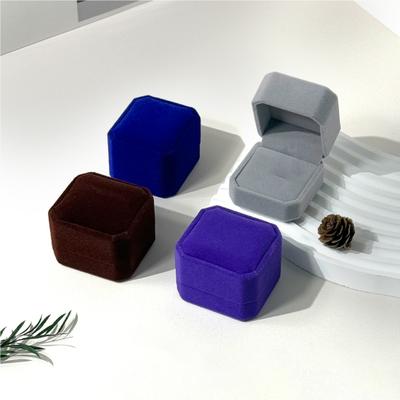 Velvet Ring Box Gift Box Lining Anti-Scratch Small Portable Jewelry with Soft Design