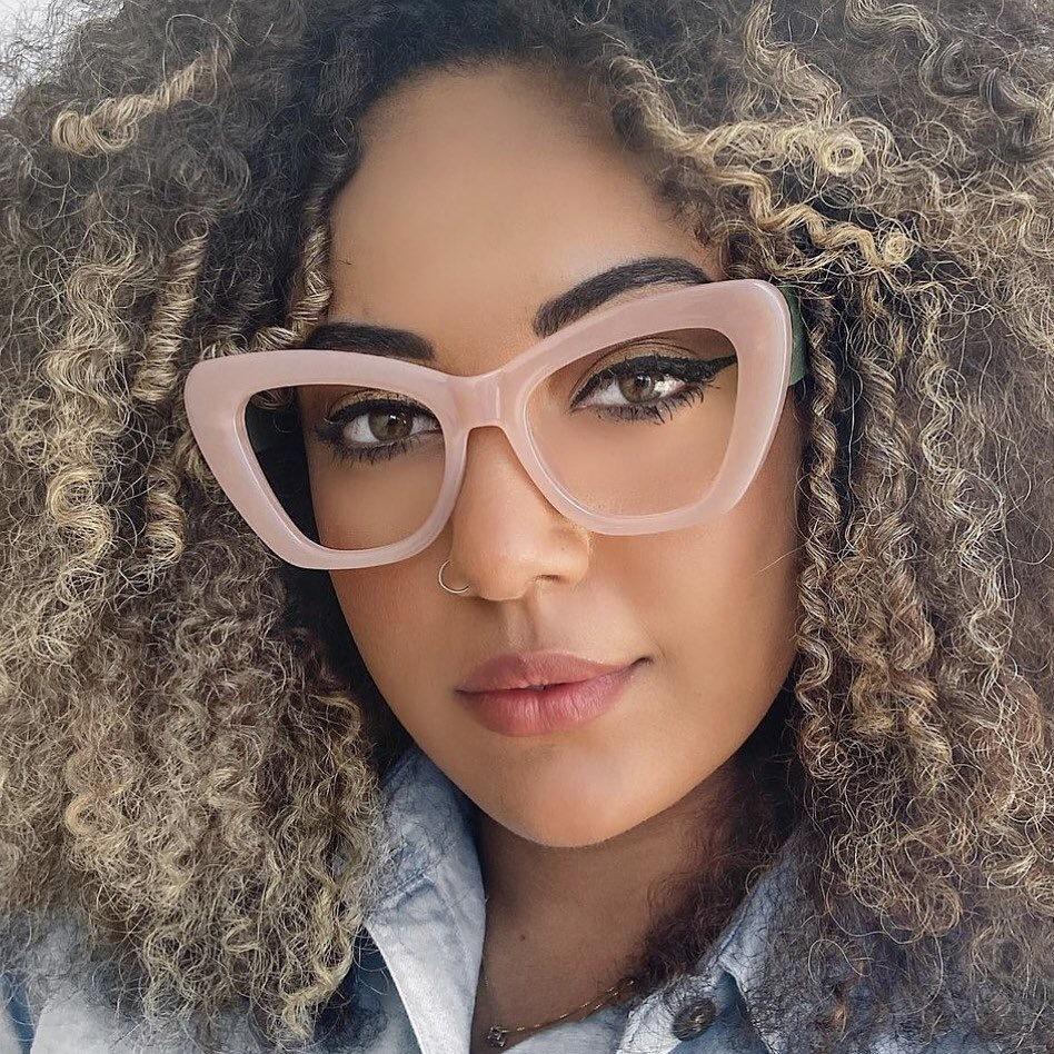 Latest Fashion Cat Eye Sunglasses for Women Classic Vintage Shades Brand Designer Gafas Luxurious Sun Eyeglasses Frame UV400 Oversized Eyewear Oculos