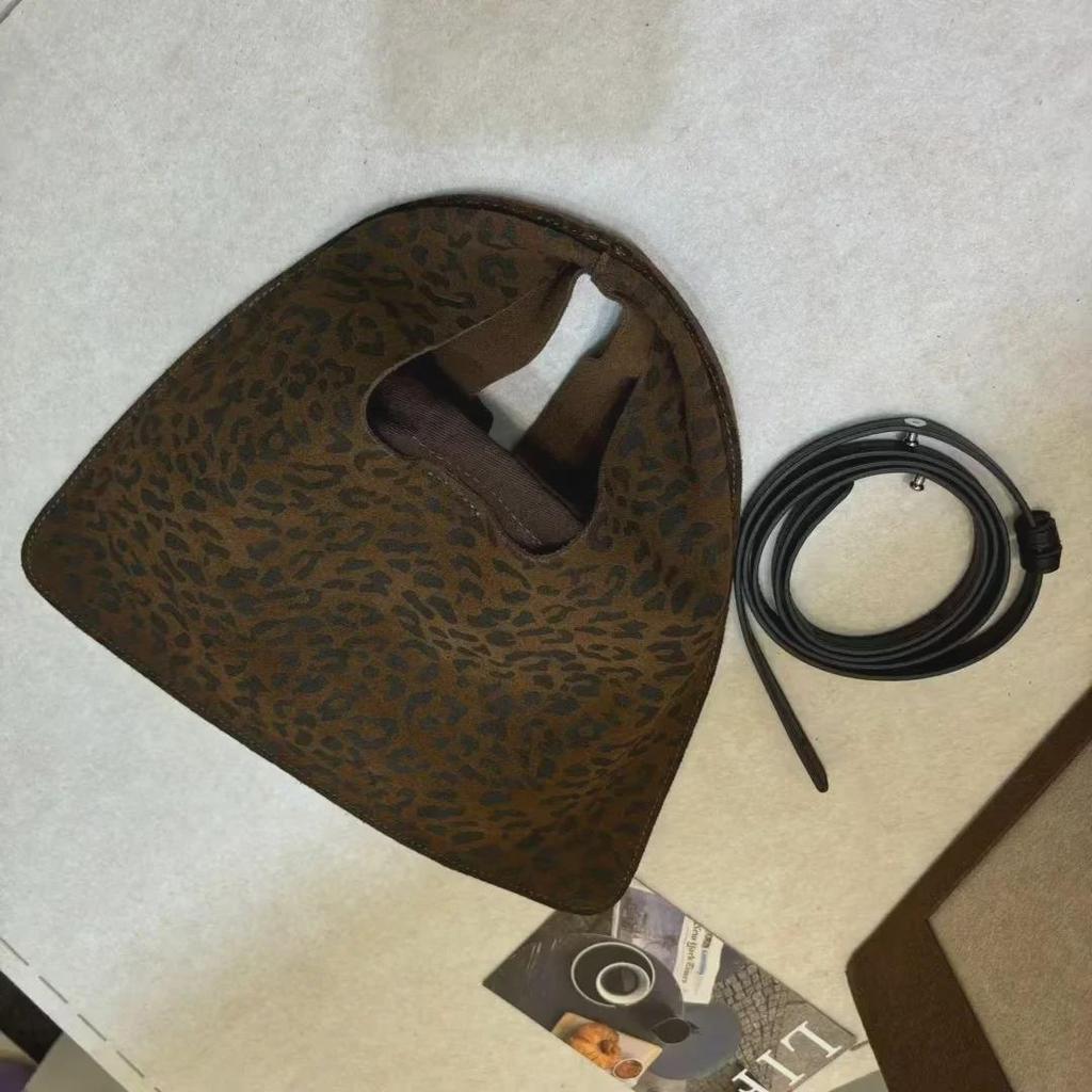 2024 Autumn/Winter TR Frosted Cowhide Triangle Shoulder & Messenger Bag: Retro Leather Handbag