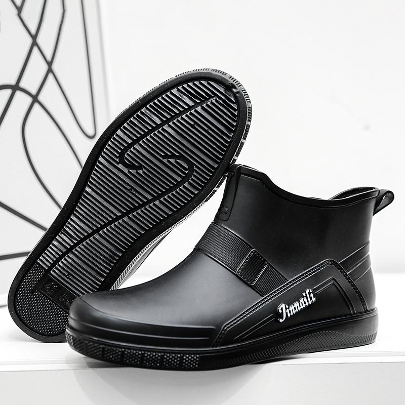 Men Rain Boots Non-slip Light Hiking Rain Shoes Slip On Waterproof Outdoor Leisure Rubber Fishing Shoes Water Shoes