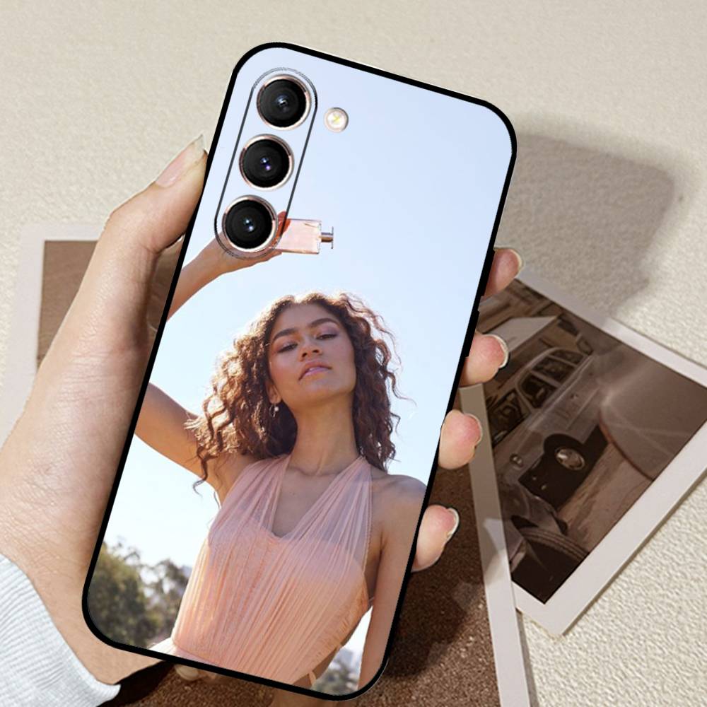 Zendaya Coleman Phone Case For Samsung Galaxy S21 S22 S23 S24ULTRA S25ULTRA FE Ultra Plus5G A52S S26 Soft Cover