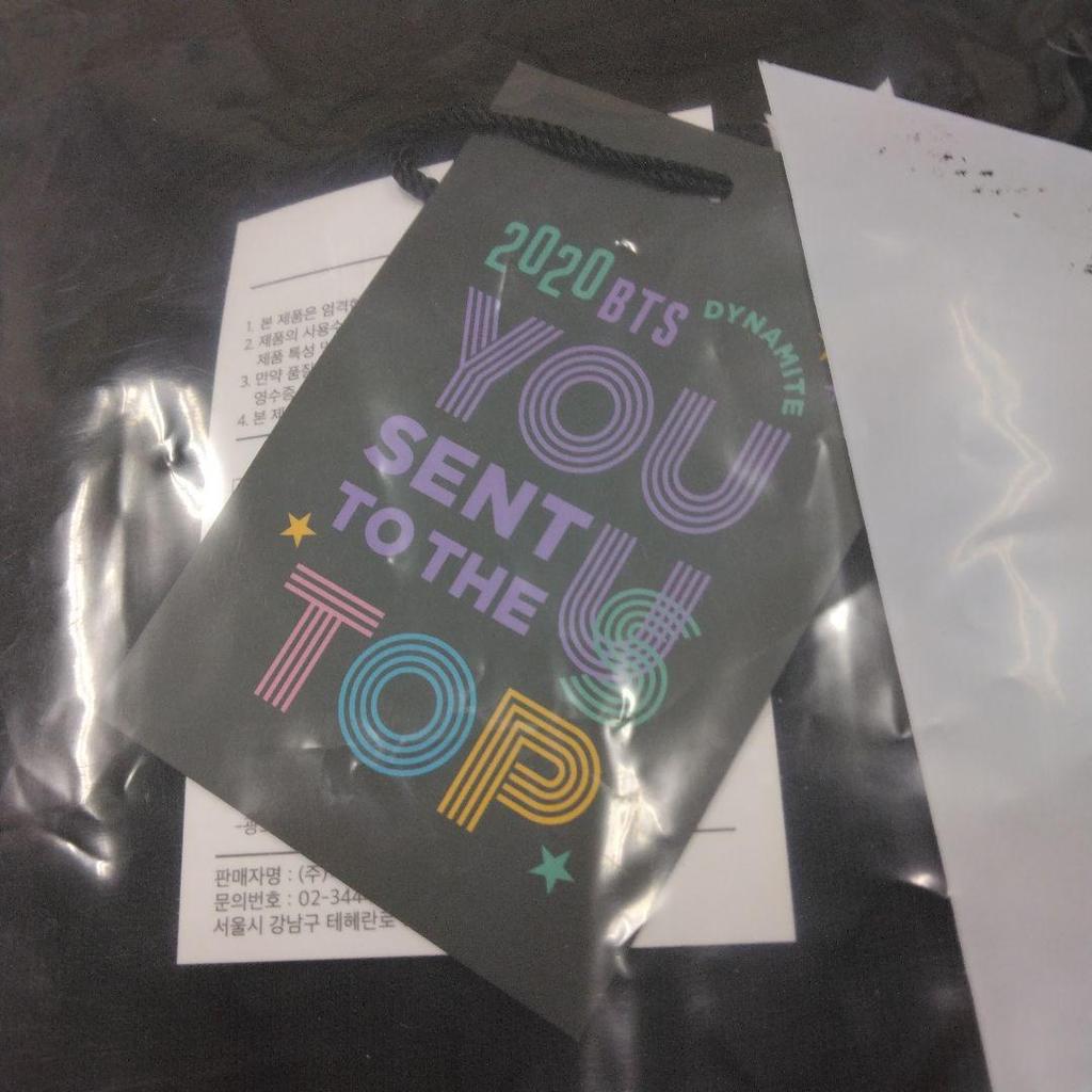 [USED] BTS 2020 T-shirt, size M