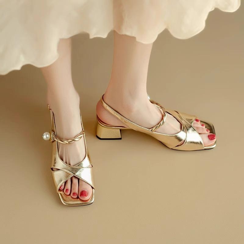 Fashion Summer Women Hollow Out Design Retro Mid Heels Sandals Square Toe Pu Leather Shoes Gold Silver Elegant Party Pumps for Ladies