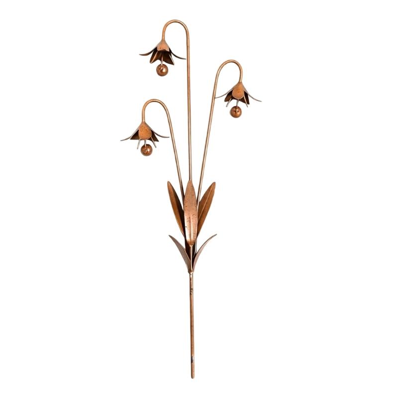 Rusty Bluebell Flower Shape Metal Decorative Stakes Freestanding Outdoor Garden Decoration for Balcony Courtyards