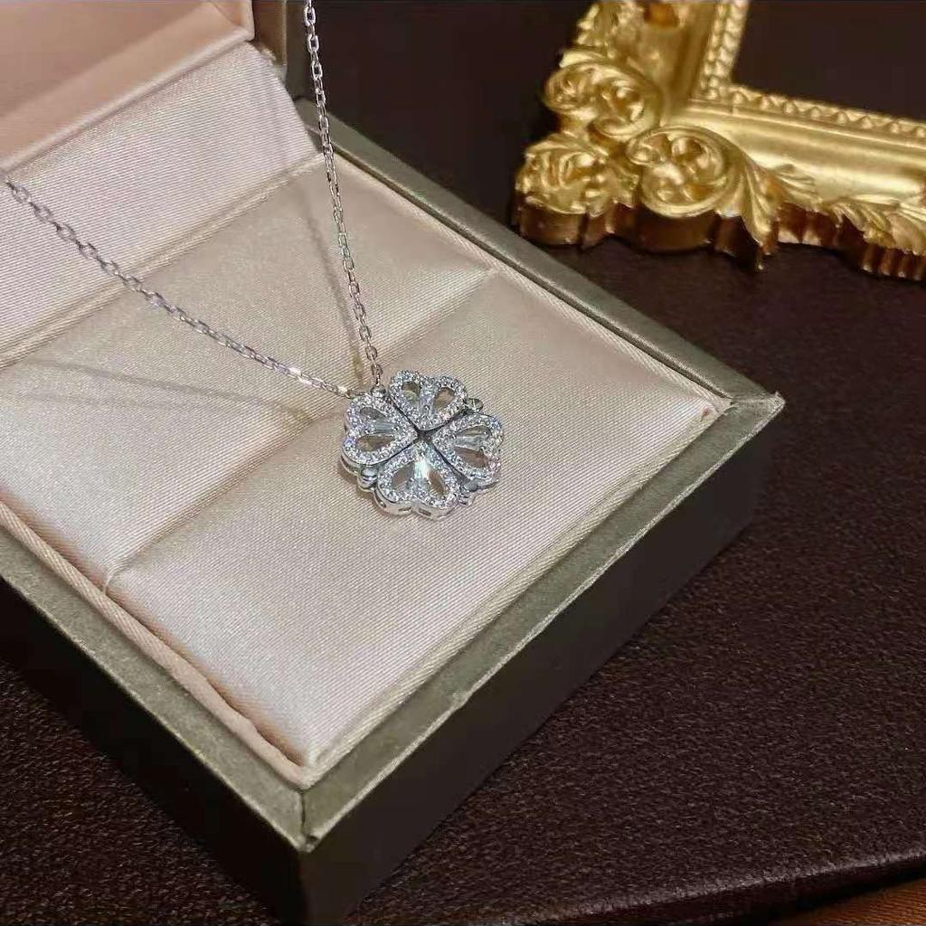 A Niche Design Sense of A Love-friendly Four-leaf Clover Necklace for Women Valentine's Day Gift