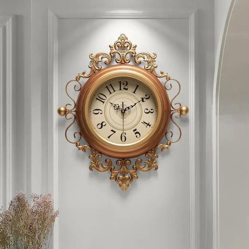 American Living Room Clock Creative Hanging Timepiece Retro Artistic Wall Decor Silent Stylish Clock Perfect for Stylish Homes
