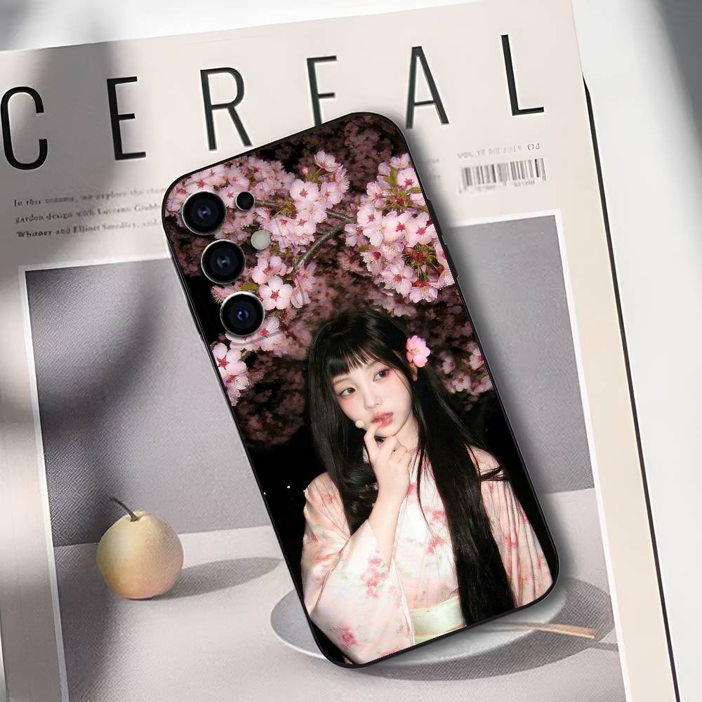 W-Wonhee Lee Won Hee Phone Case For Samsung S25,S24,S21,S22,S23,S30,Ultra,S20,Plus,Soft Silicone Black Cover