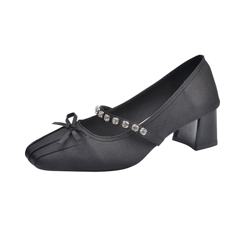 

Туфли-лодочки с квадратным носком, неглубоким вырезом, бантом-бабочкой и стразами, весенние новые, противоскользящие, износостойкие, на толстом каблуке 39 чёрный