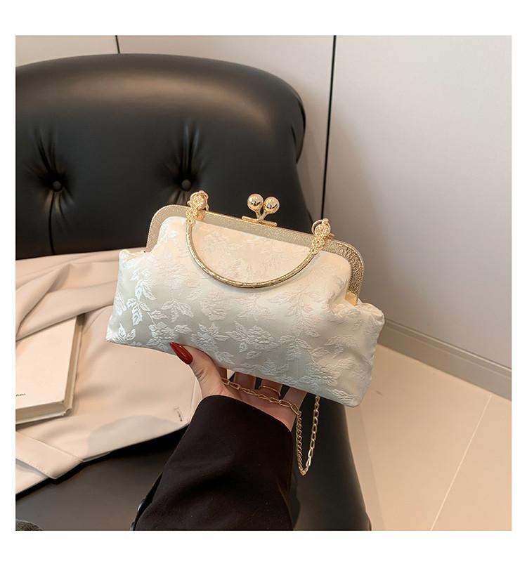Retro Embroidered Floral Chinese Bag 2024 Summer Stylish China Wind Chain Handbag