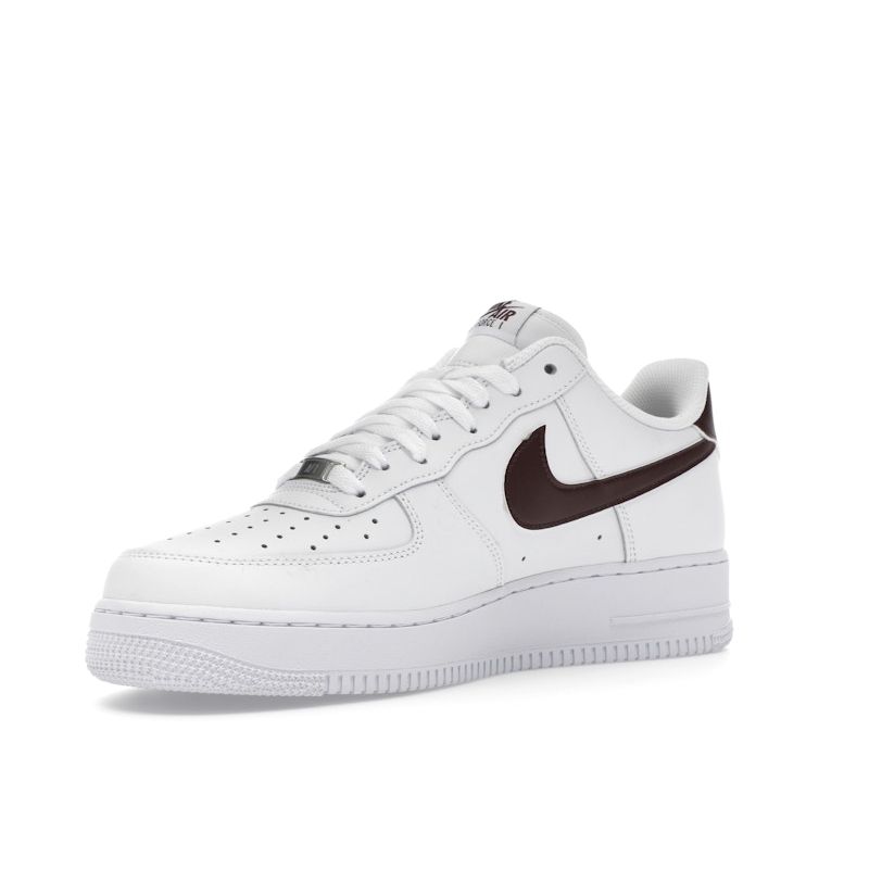 Nike Zapatillas para Hombre Air Force 1 07 Blanco Burgundy Crush FJ4146-112