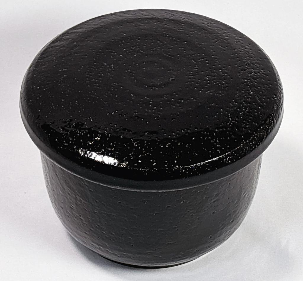 Rice Storage Container (for 2 cups of rice), Made in Japan, Black, Ceramic, Banko Ware, Uchiyama Pottery, Keeps Rice Freshly Cooked, Long-lasting, Hum