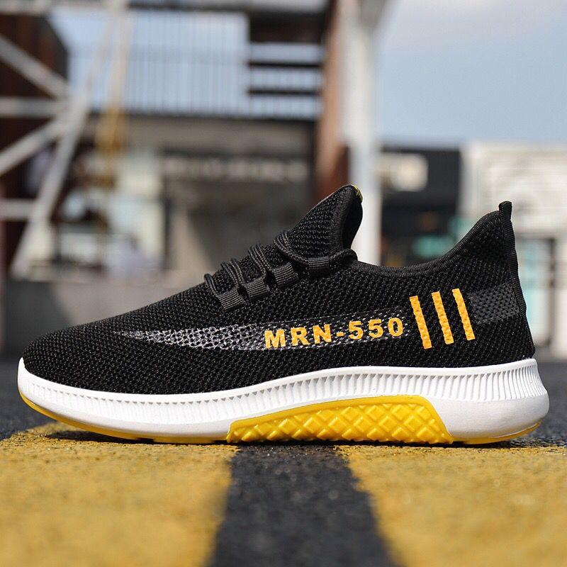 Men's Mesh Lightweight and Breathable Casual Sports Shoes Four Seasonal Outdoor Student Soft Sole Running Shoes Male Sneakers