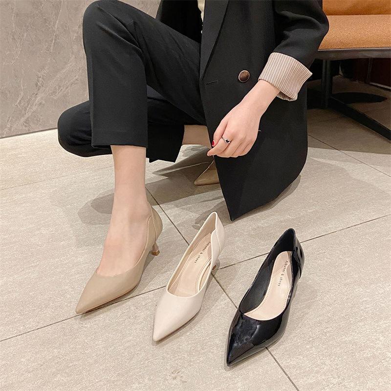 Korean Version of The Simple Commuter Temperament High-heeled Shoes Solid Color Pointed Toe Stiletto Single Shoes Women's Professional Dress