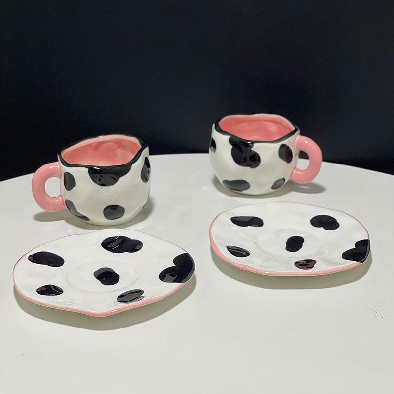 Creative And Cute Hand-Painted Cow Pattern Ceramic Cup And Saucer Hand-Squeezed Irregular Coffee Cup And Saucer Afternoon Tea Cup And Saucer Set