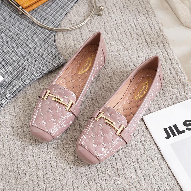 -I-shaped buckle--square head flat bottom comfortable small leather shoes soft leather soft sole patent leather buckle embroidery thread