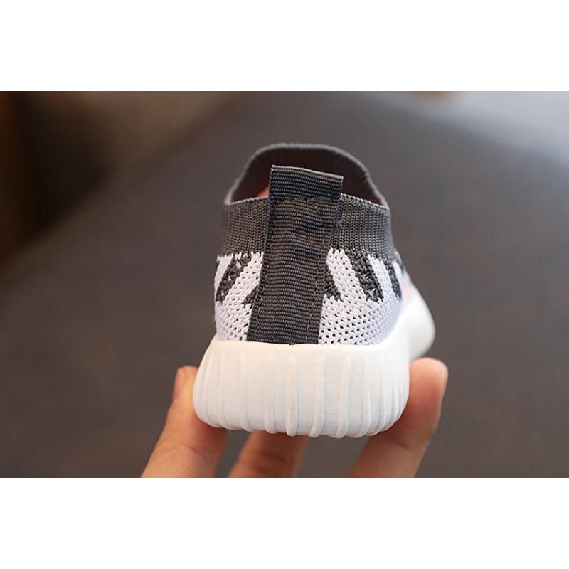 Весенне-осенняя детская обувь контрастных цветов с укороченным кроем — фото 16