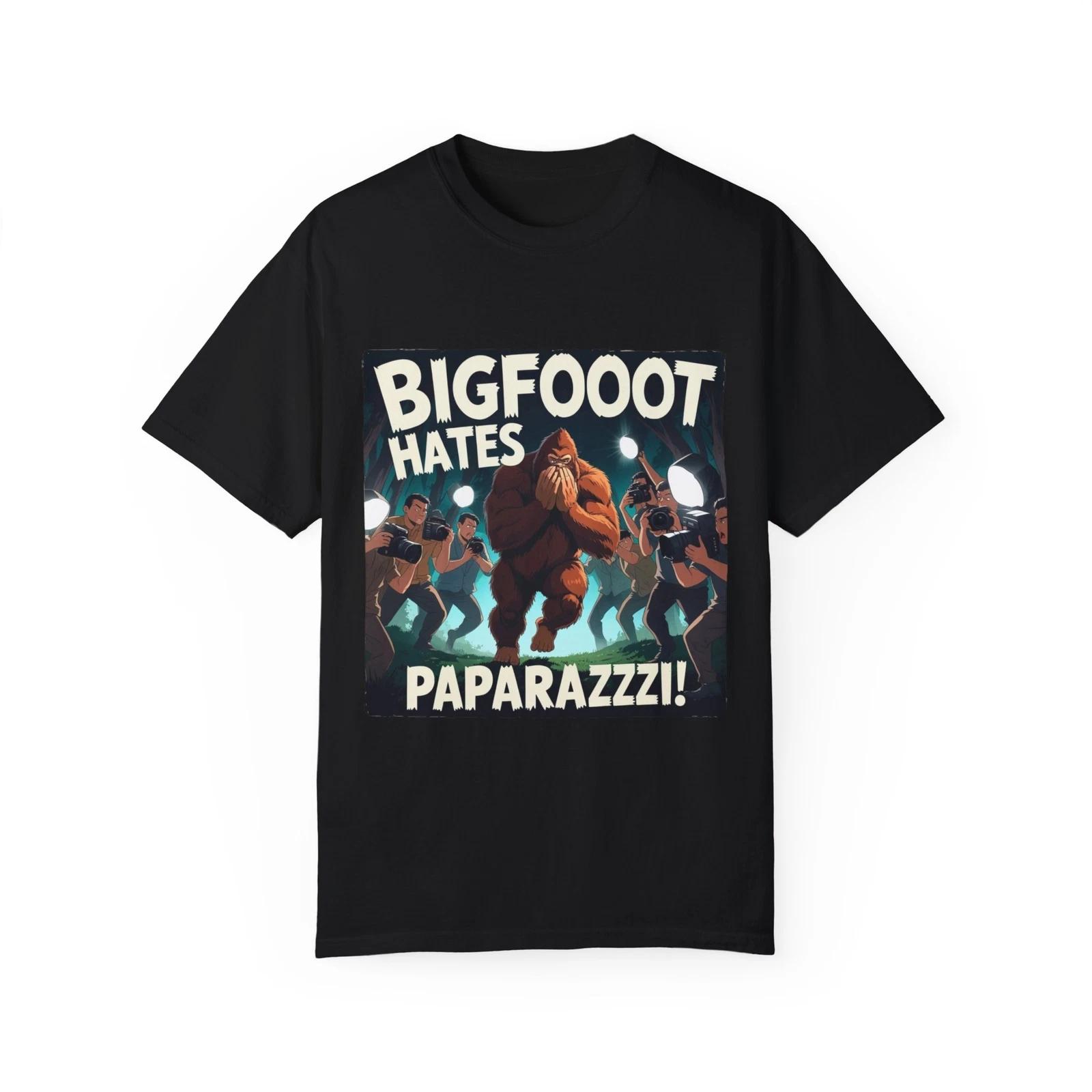 Bigfoot Hates Paparazzi T-Shirt, Vintage Style Tee, Funny Graphic Shirt, Gift L
