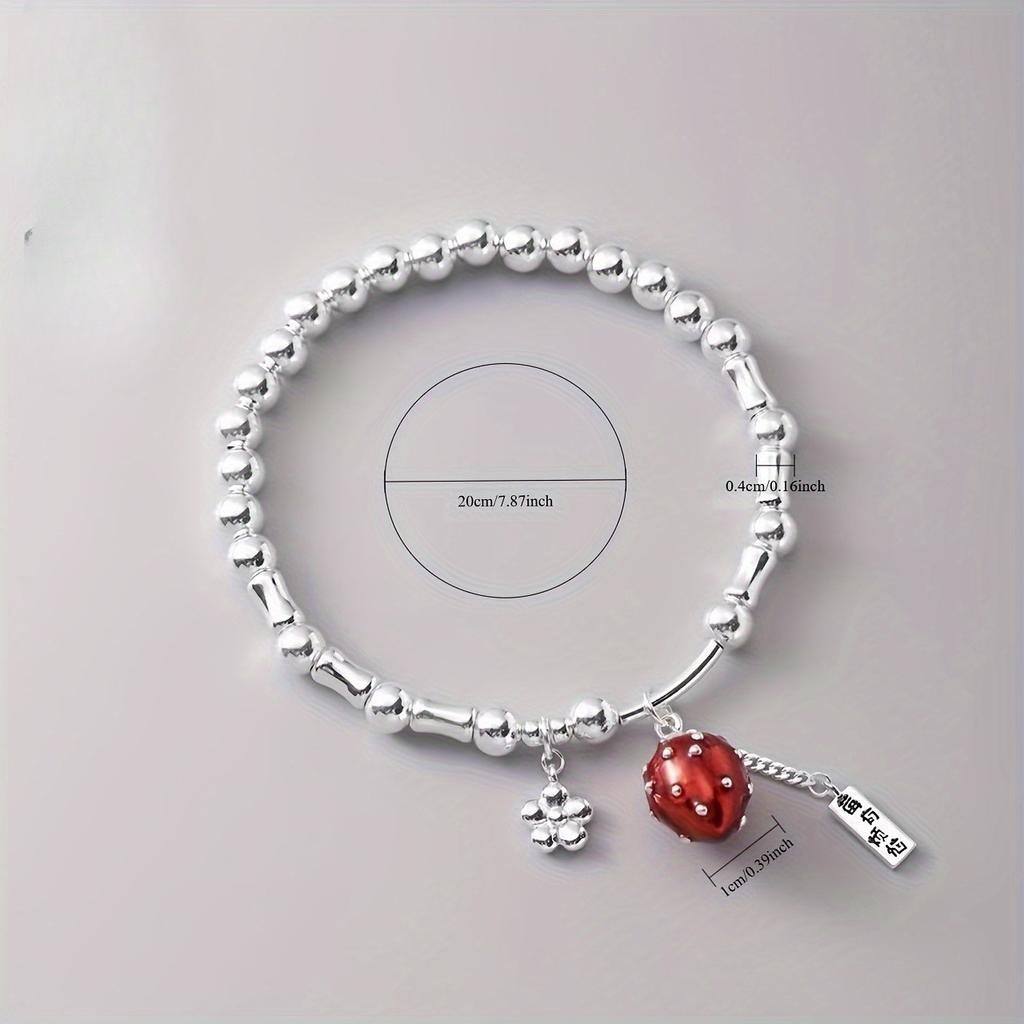 One Exquisite Strawberry Bracelet, Suitable for Parties/Valentine's Day/daily Wear, A Gift for Anniversaries and Special Occasions