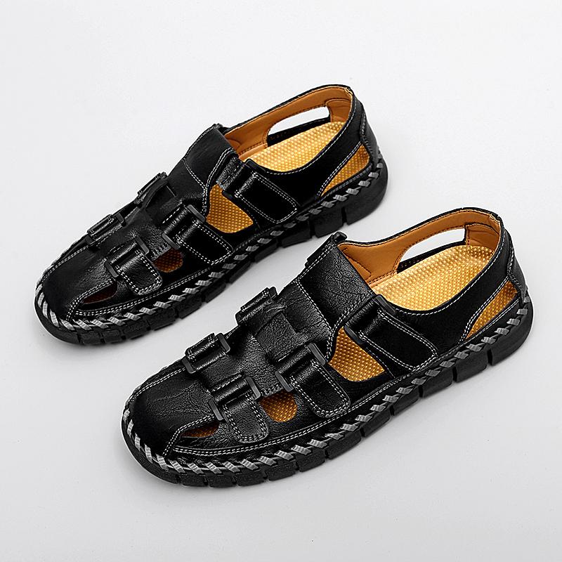 New Summer Leather Male Sandals Lightweight Men's Hollow Out Shoes Outdoor Comfortable Beach Sandals Breathable Casual Sneakers