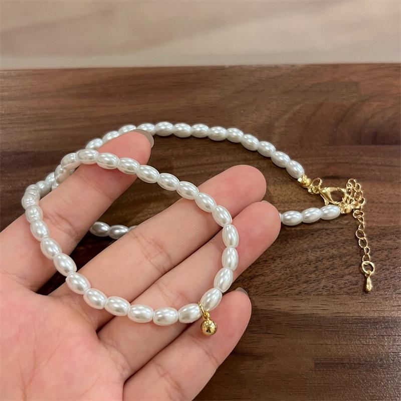 Light luxury high-quality pearl necklace women's new trendy fashion collarbone chain temperament love pendant neck chain