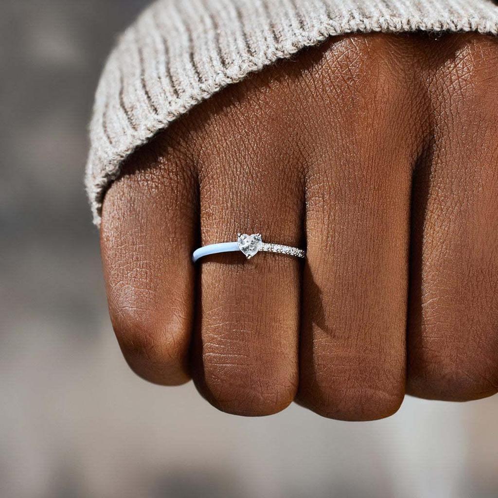 Twelve Star Heart Ring: Women's Elegant Heart-Shaped Gemstone Fashion Ring