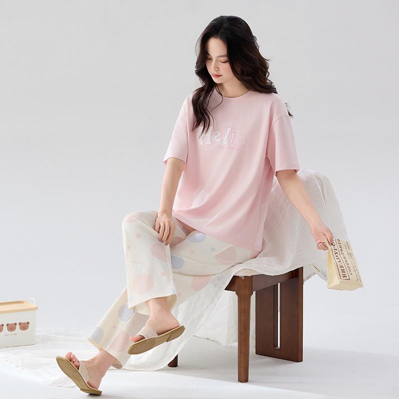 

Женский летний пижамный комплект из чистого хлопка: Топ с коротким рукавом и длинные брюки с карманами, больших размеров. M (40-50 kg)